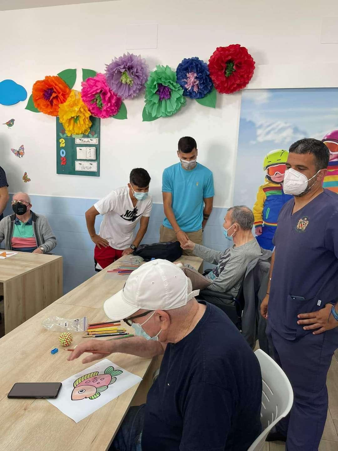 La AD Ceuta celebra el ascenso con la Fundación Eduardo Gallardo