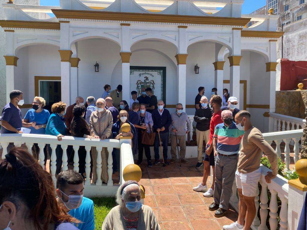 La AD Ceuta celebra su ascenso con la Fundación Eduardo Gallardo