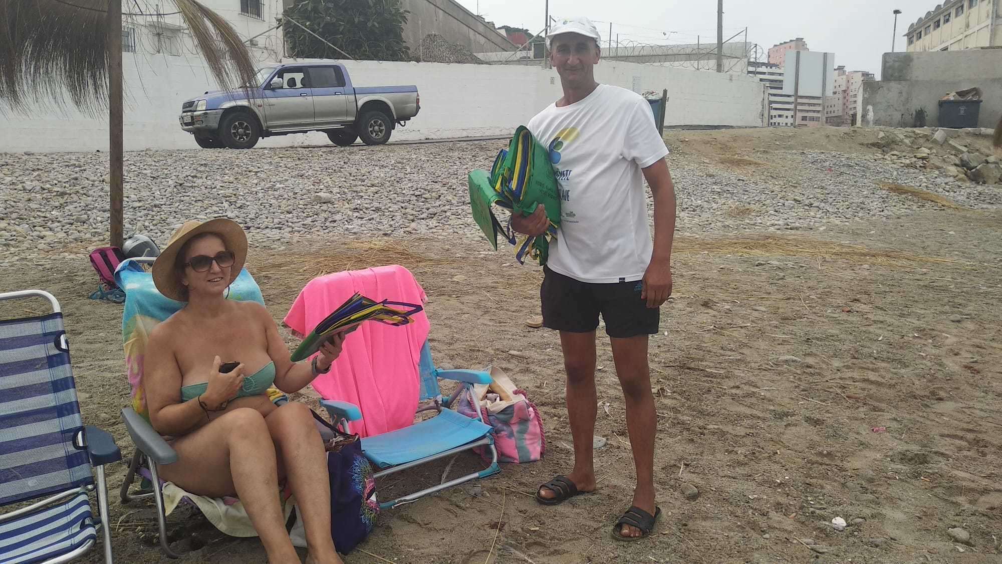 'Muévete por el reciclaje' en la playa de San Amaro