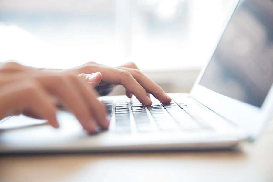 Internet portatil (Freepik)