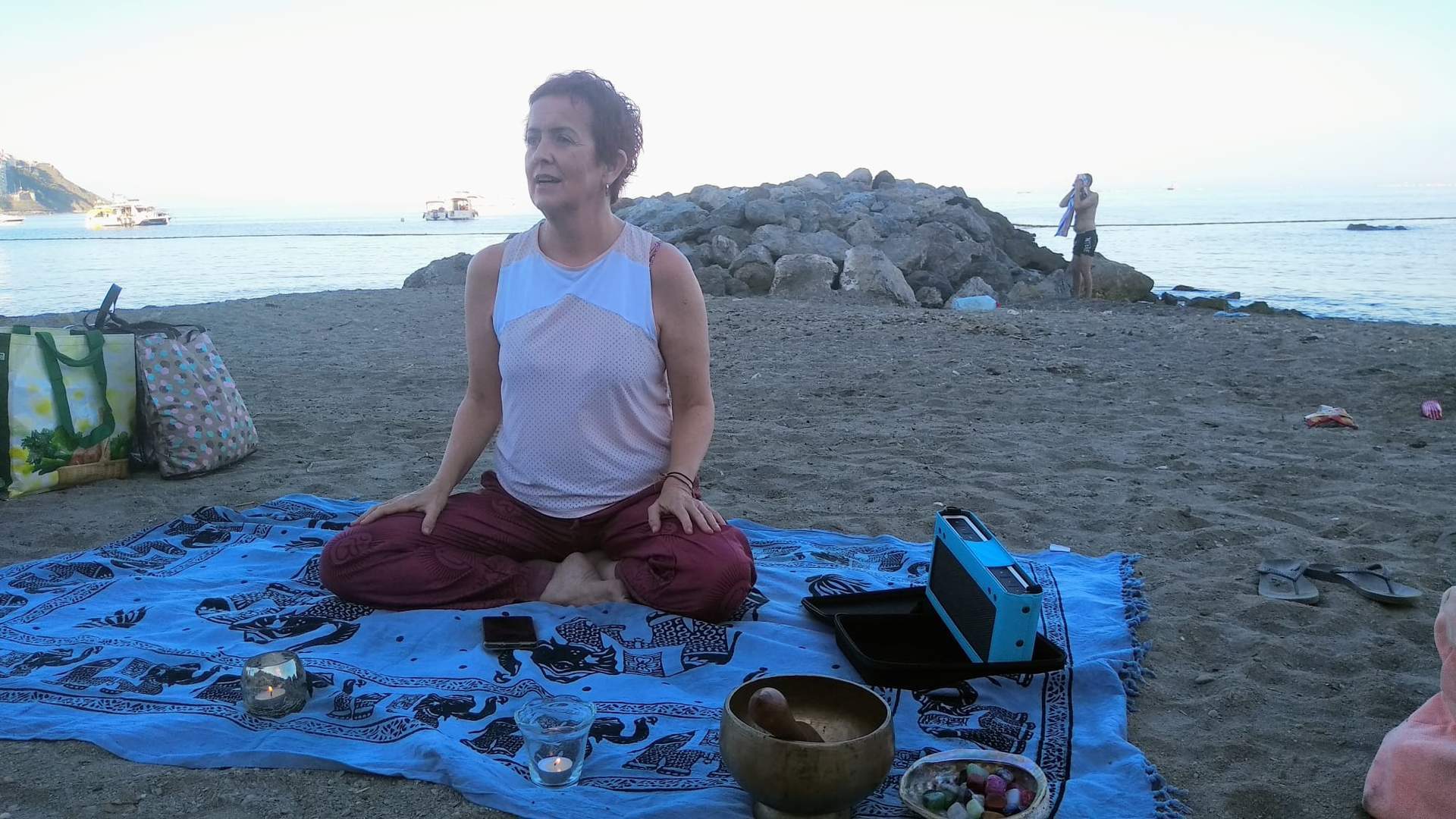 «Festival de la Luz», con una clase de yoga en el Chorrillo