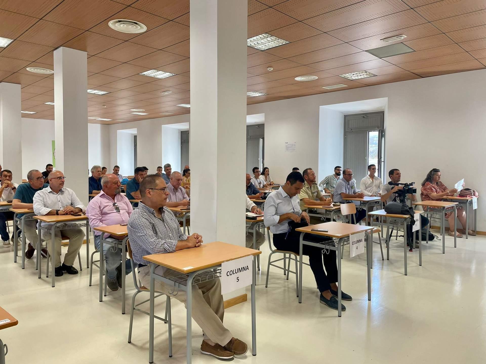 Curso sobre geopolítica y seguridad en el siglo XXI  en la sala de exámenes de la UNED