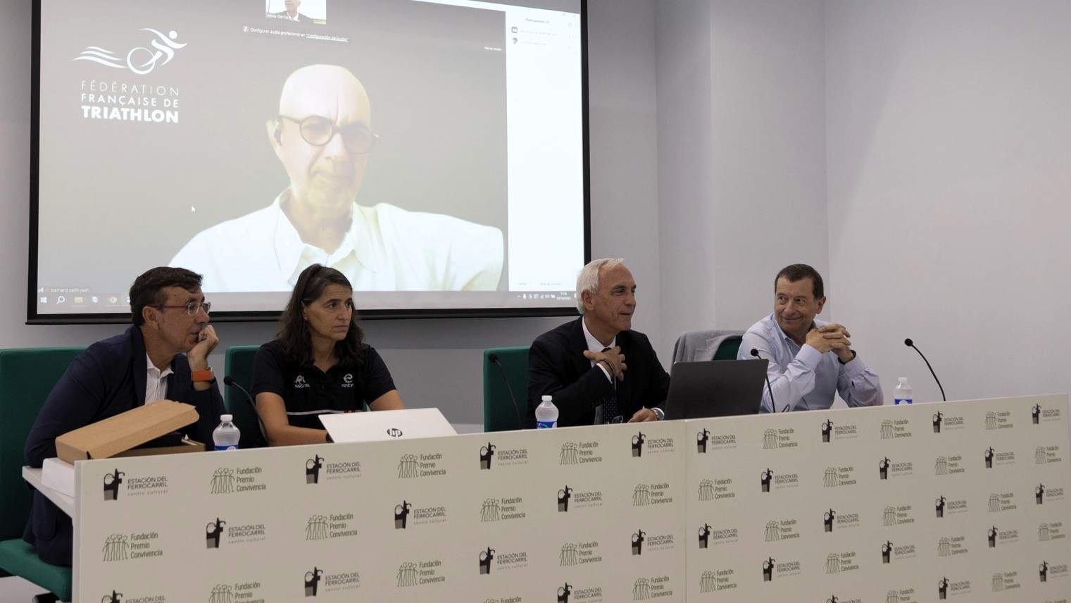 Actividades complementarias por la Copa de Europa de Triatlón