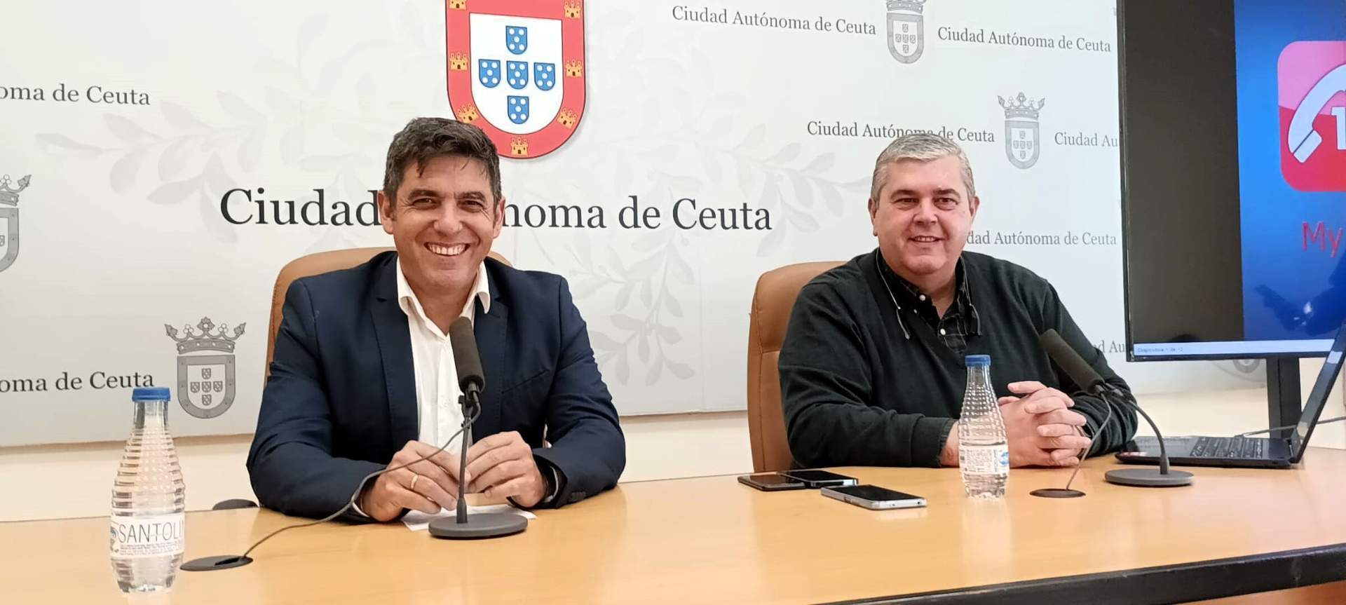 Alfonso Conejo, director general de Gobernación, y  Javier Romaguera, director del Teléfono de Emergencias 112
