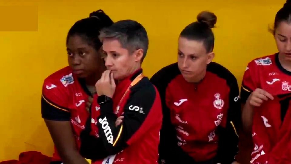La seleccionadora española, Cristina Cabeza, en un momento del encuentro
