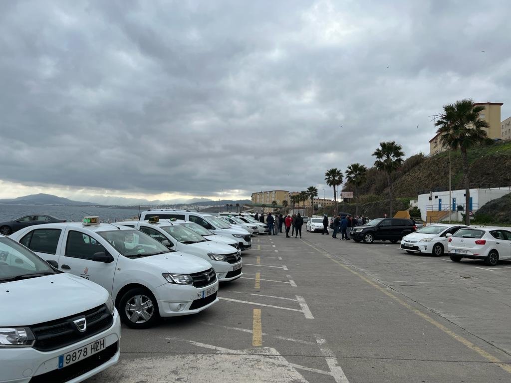 Ceuta sin taxis por la movilización contra los ‘piratas’