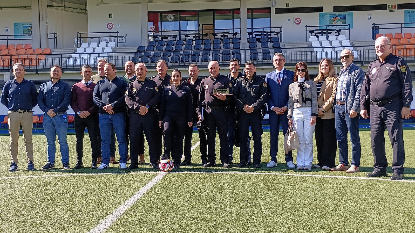 Presentación del torneo de Fútbol 7 del Bicentenario de la Policía Nacional