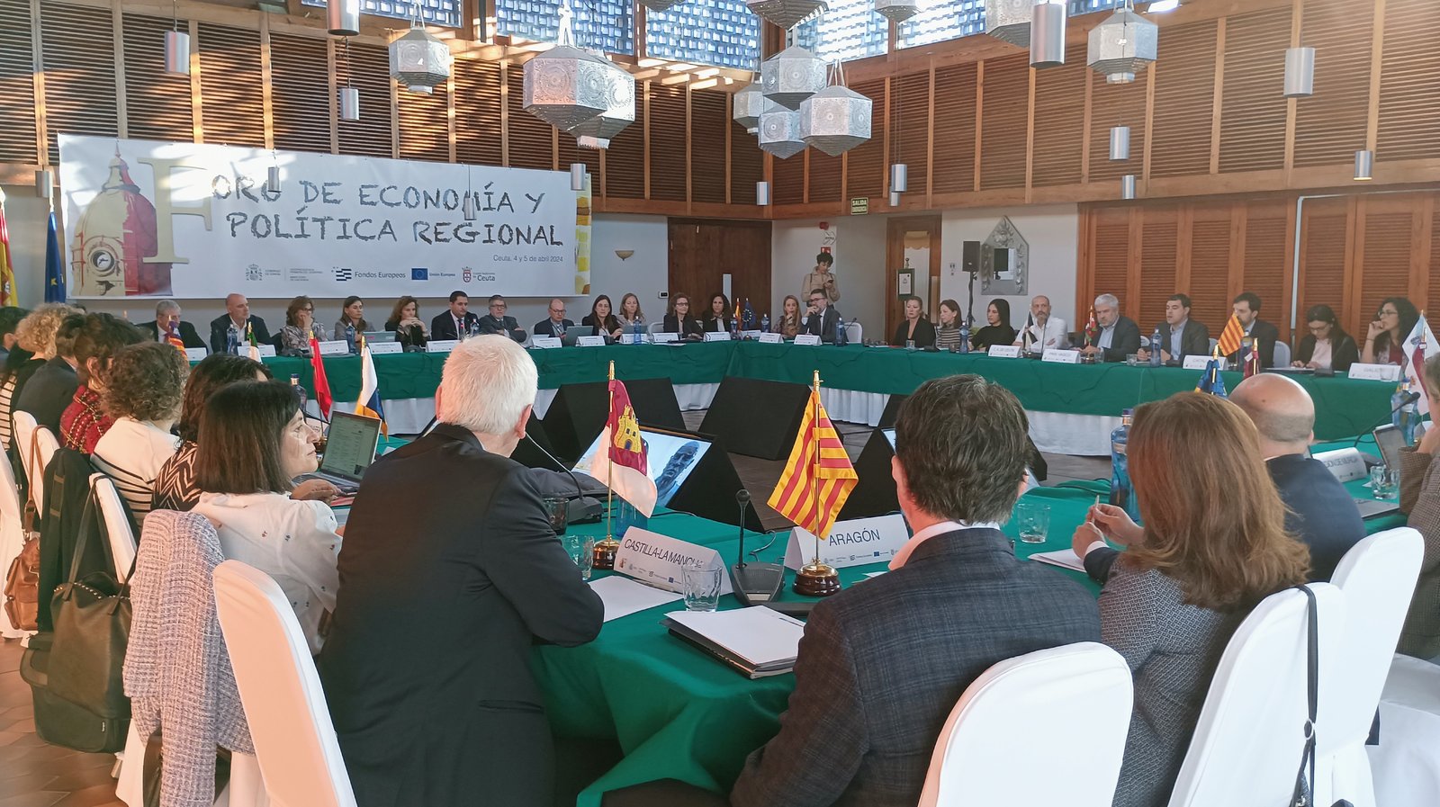 Foro de Economía y Política Regional