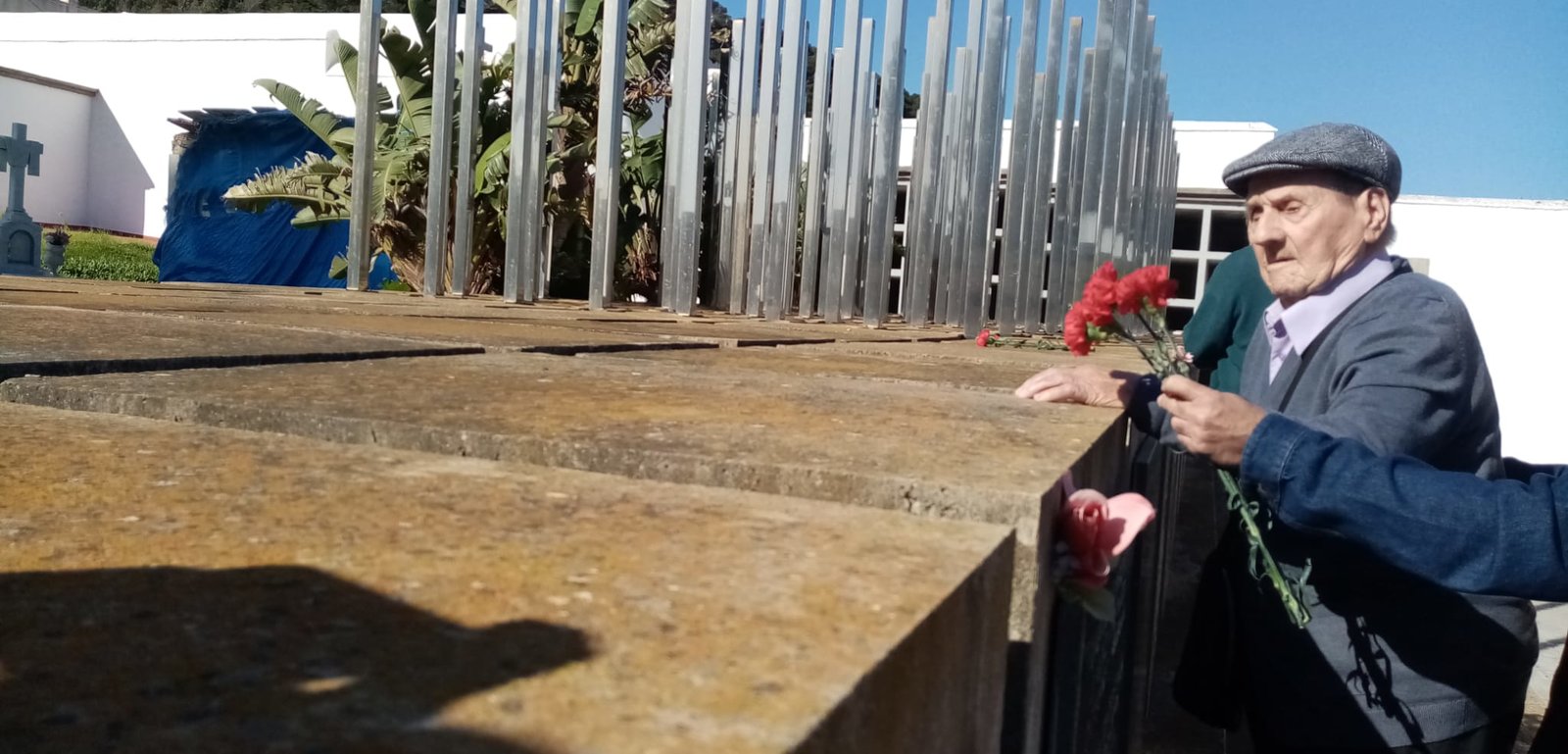 Alfonso González, hijo de uno de los escolatas de Sánchez Prado asesinado, también ha participado en el acto (C.A.)