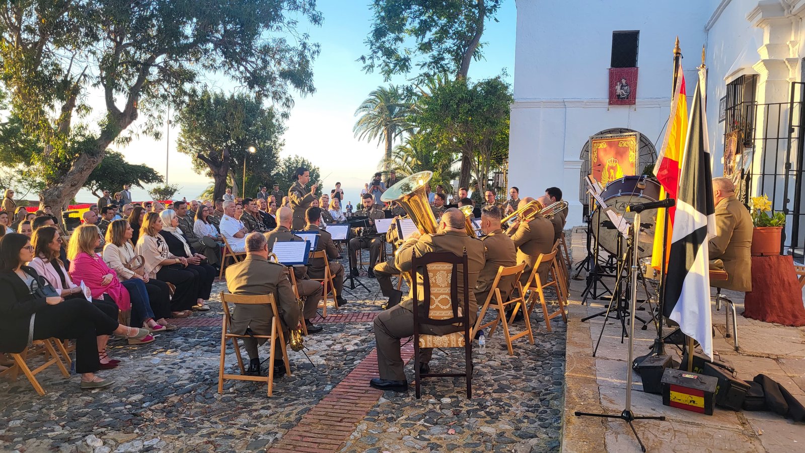 Concierto cívico-militar en homenaje a San Antonio