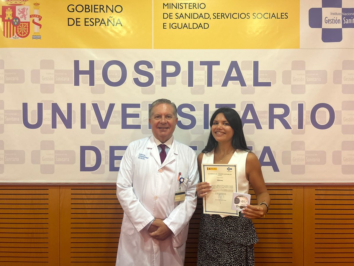 El Hospital Universitario de Ceuta despide, con honores, a seis residentes