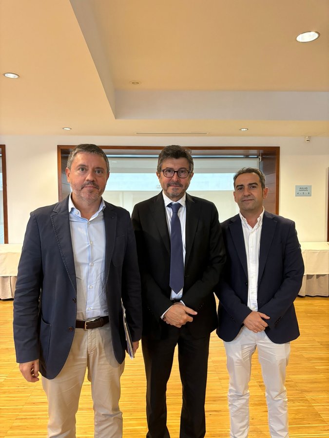foto presidente APC y PE.