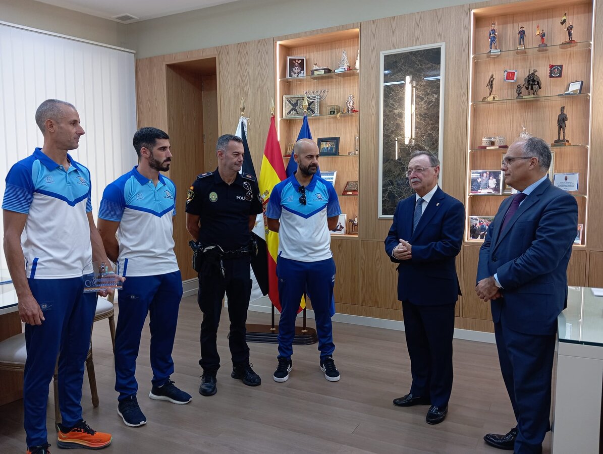 Presidente con campeones de España BTT 1
