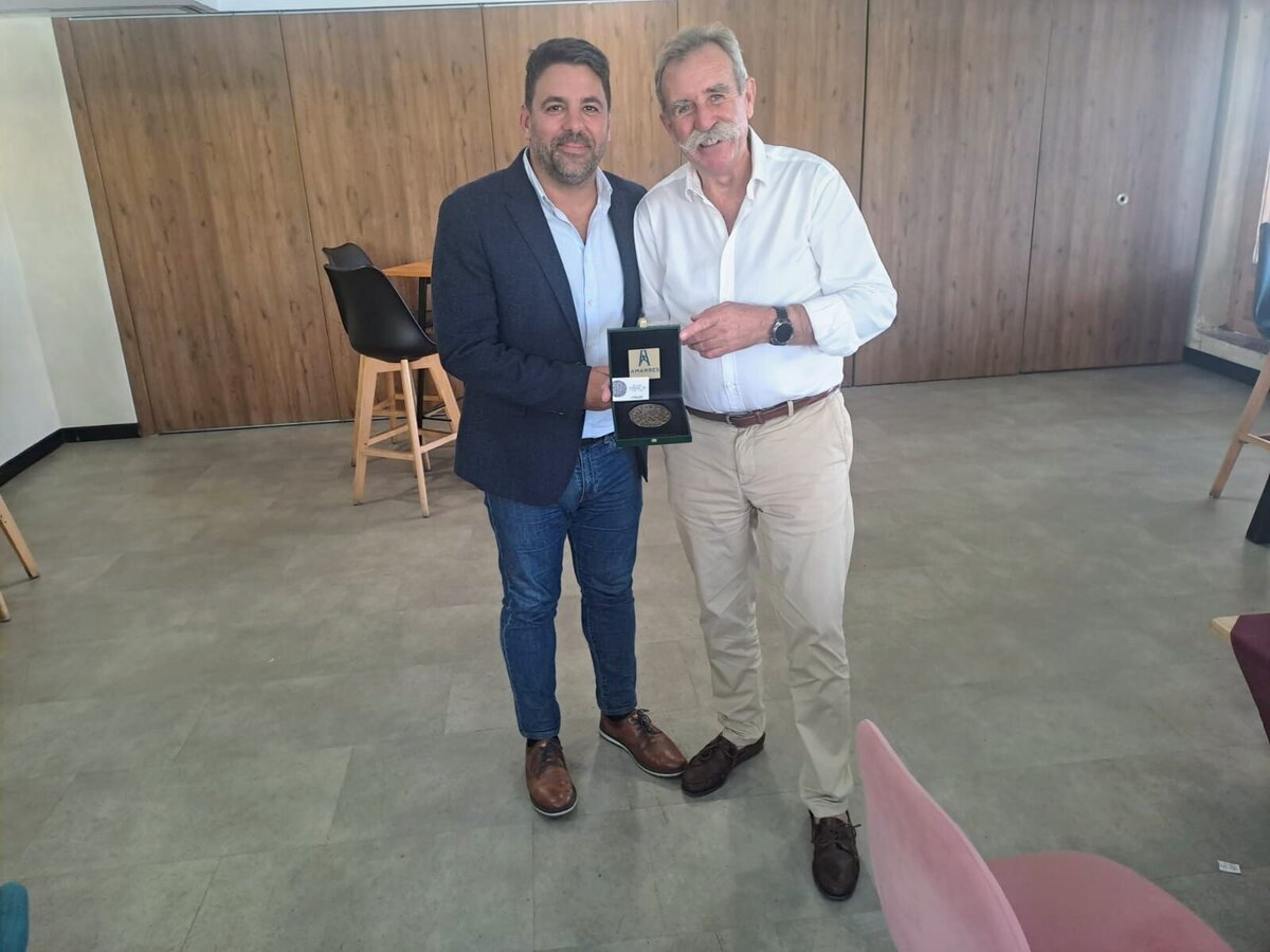 Enrique Somoza se jubila como práctico del Puerto de Ceuta
