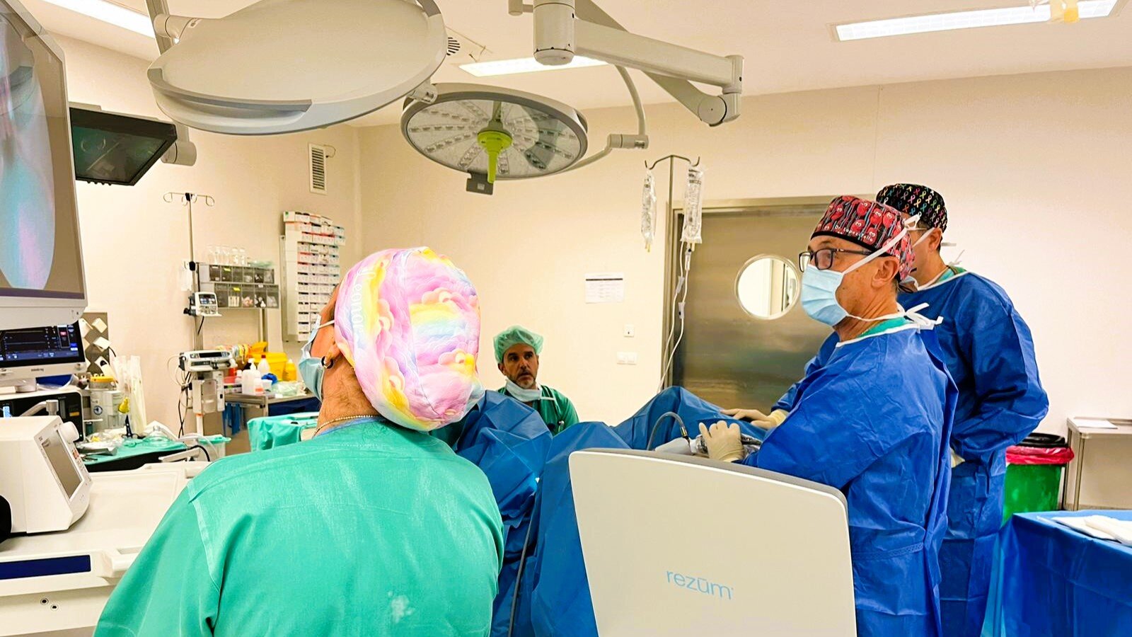 técnica quirúrgica  para hiperplasia benigna de próstata (2)