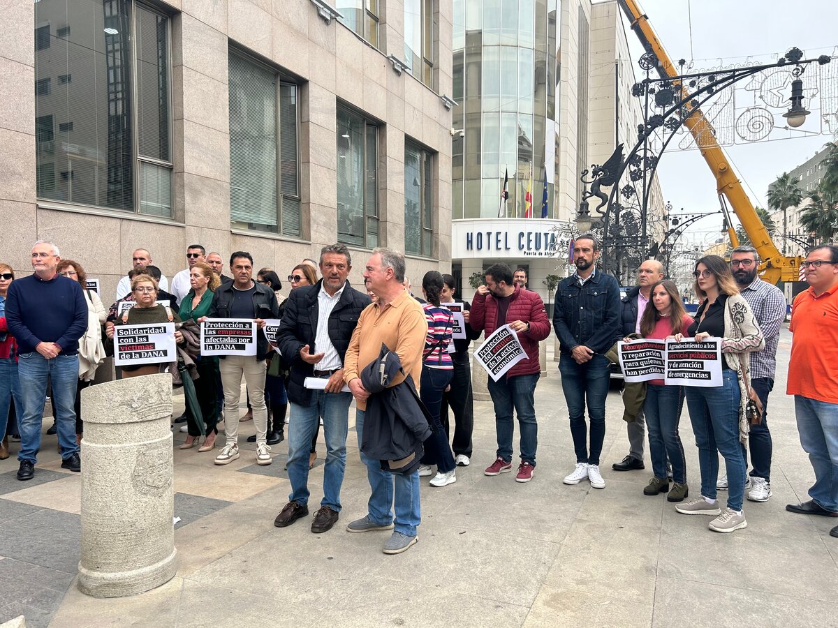 Concentración sindicatos por los afectados por la DANA / M.Zapico