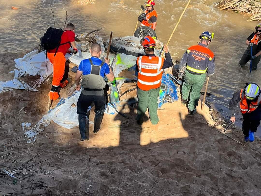 Voluntarios de Protección Civil de Ceuta se unen a la búsqueda de Izan y Rubén