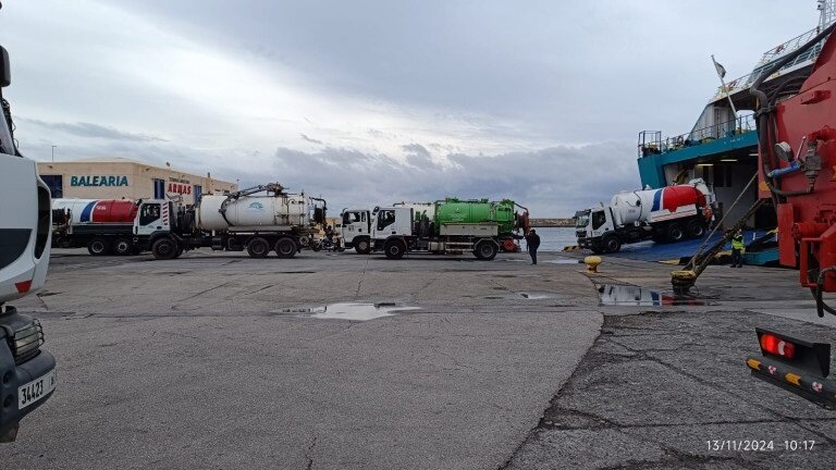 El contingente de Marruecos llegó a Motril a bordo del 'Denia Ciutat Creativa' de Baleària