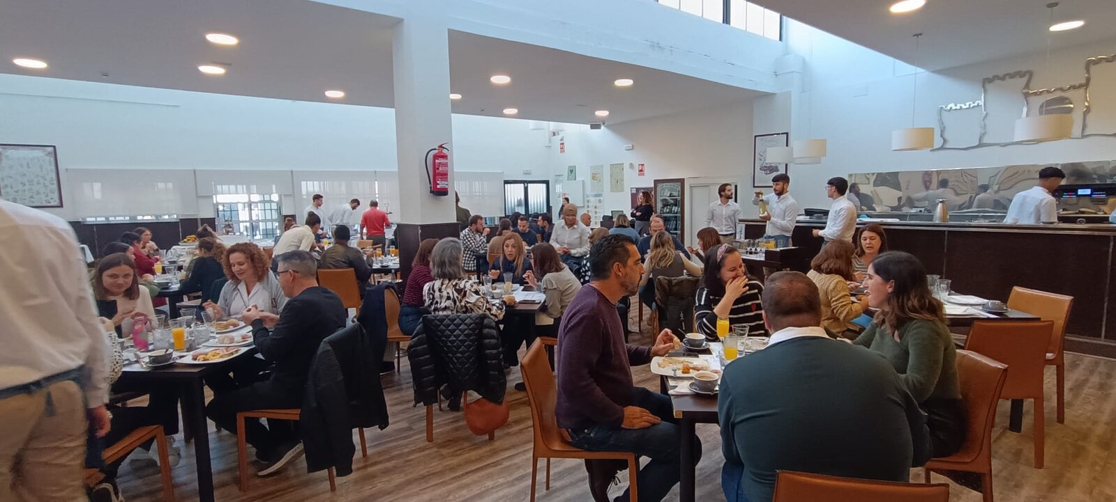 brunch solidario del IES Almina en apoyo al IES Alameda