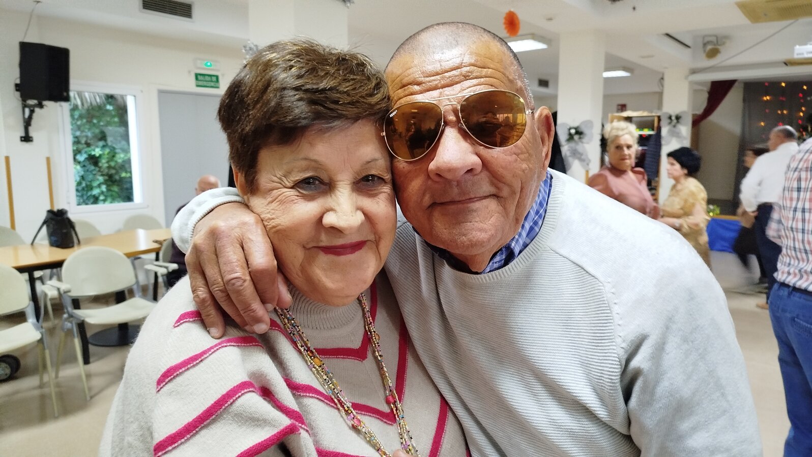 Merienda y baile en el Centro Social de Mayores del Inmerso / S.I.