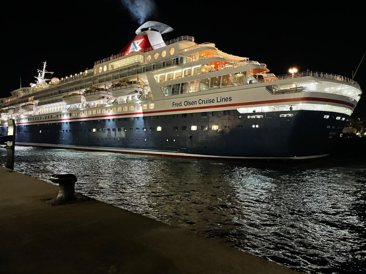 Crucero "Balmoral" / (C.A)
