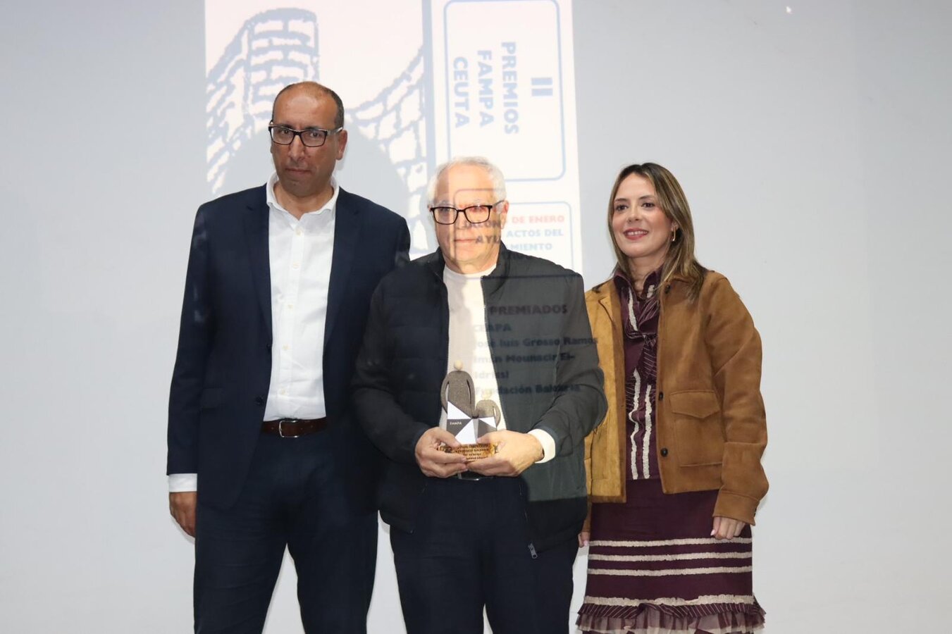 Mohamed Ali, Ricard Pérez y Pilar Orozco, II premios FAMPA / C.A.