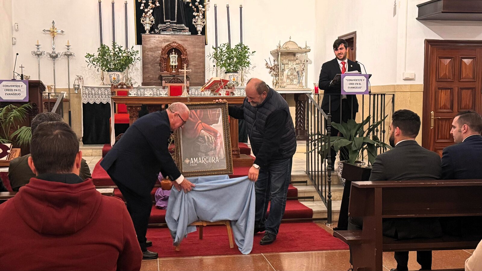 Presentación del cartel anunciador del Miércoles Santo de la Hermandad de la Amargura / E.A.