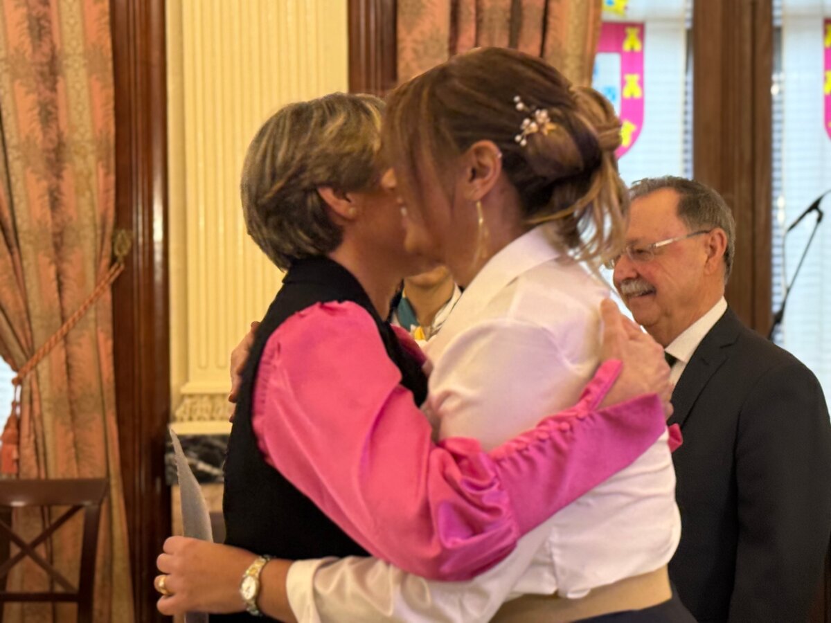 Yolanda Bel recibe el Premio 'María de Eza'