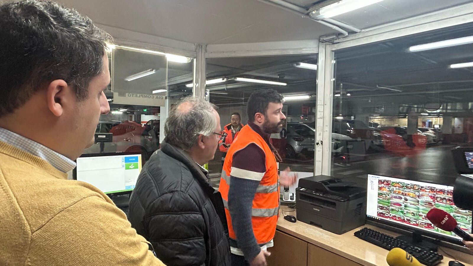 Alejandro Ramírez, José Luís Fernández Medina, sistema de guiado, parking plaza de los reyes / E. Arteaga