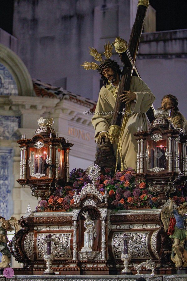 Nuestro Padre Jesús Caído / Patricia Mª López
