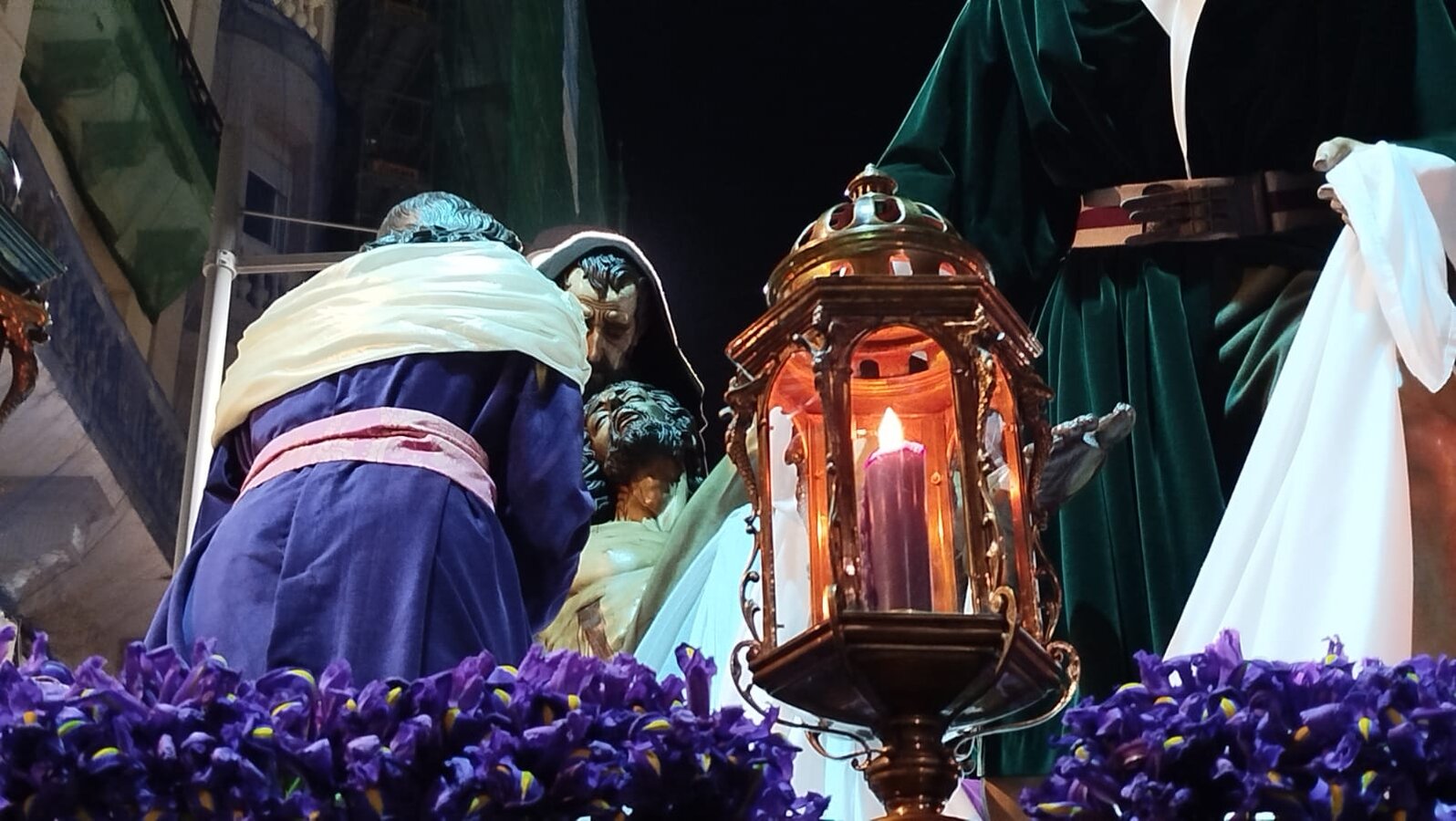 Descendimiento, silencio, semana santa