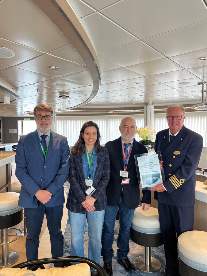 Crucero Ocean Victory