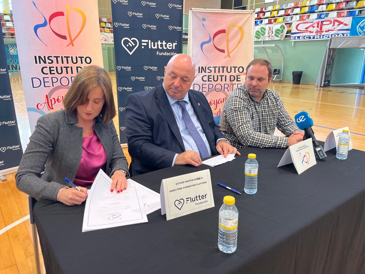 Momento de la firma