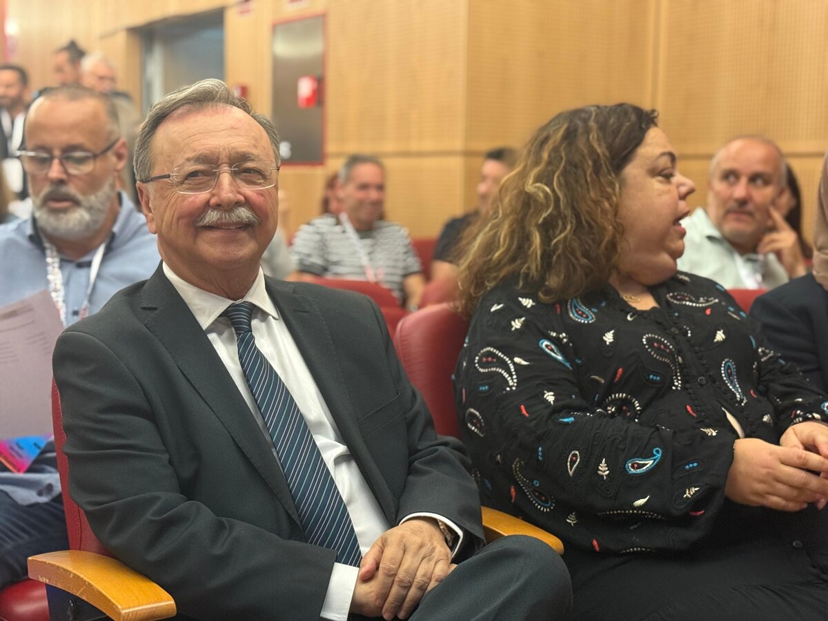 Juan Vivas junto a Cristina Pérez./ M. Zapico