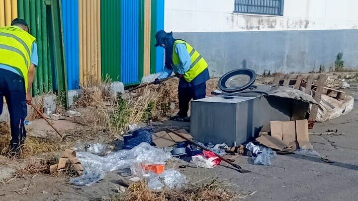 Plan de choque de limpieza viaria Polígono del Tarajal
