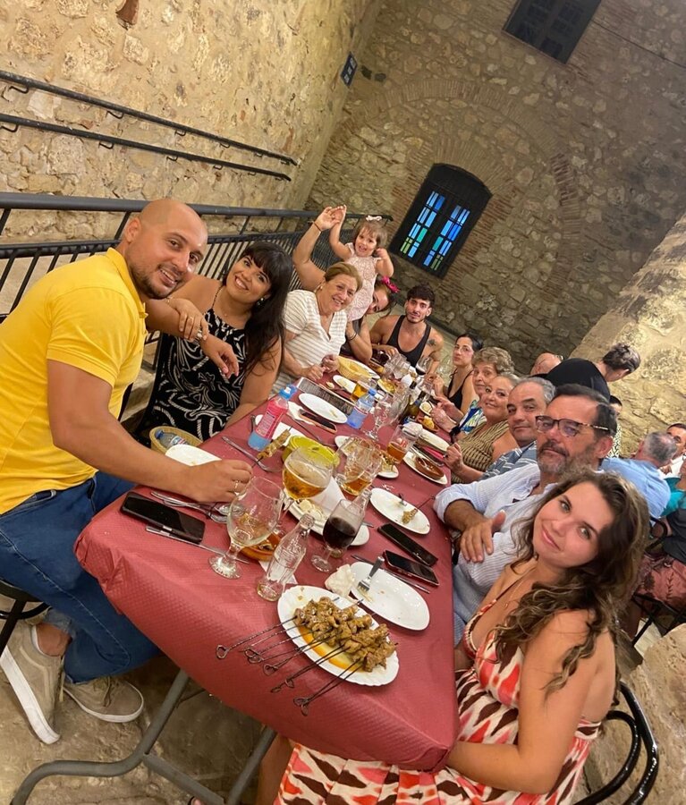 Microteatro en Melilla: humor, clásicos y sabor ceutí con Molière bajo los neones