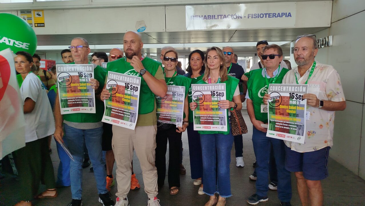Concentración de sindicatos en el Centro de Salud de Otero