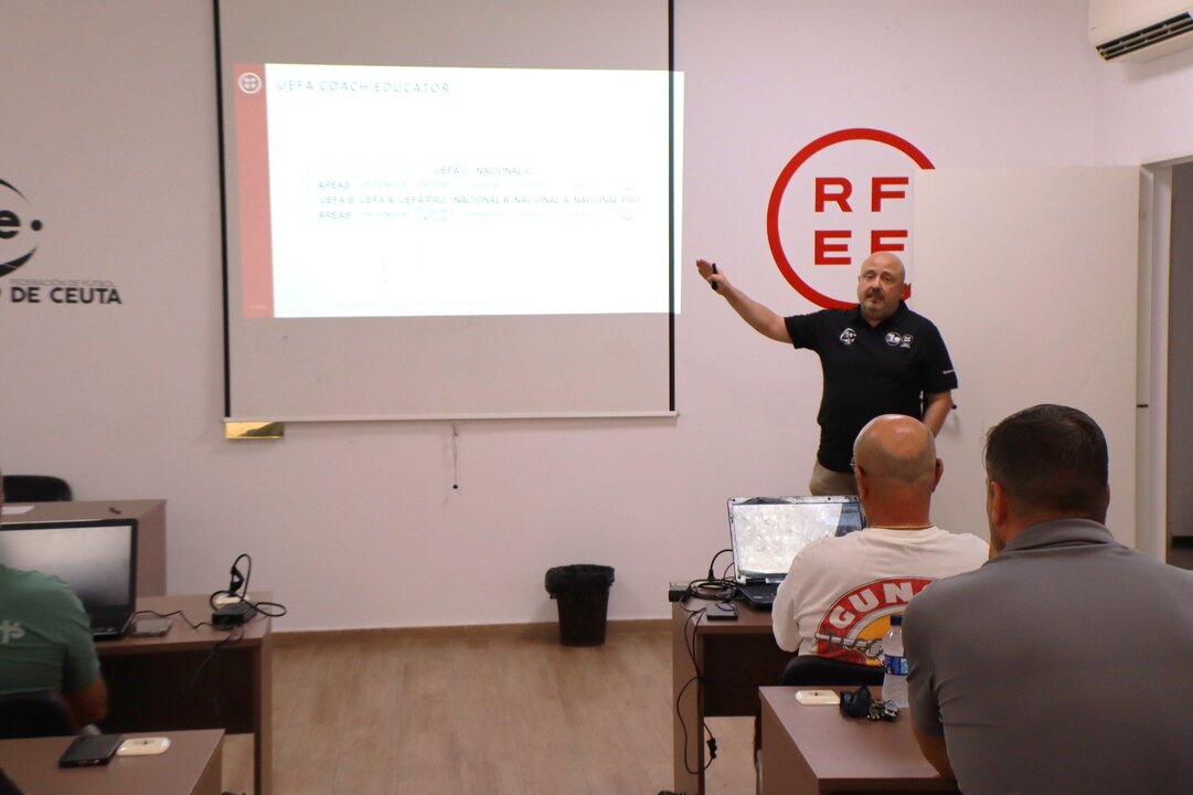 curso UEFA Coach Educator