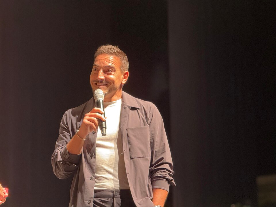 Damían Quintero, karateca profesional, entregó uno de los premios / M. Zapico