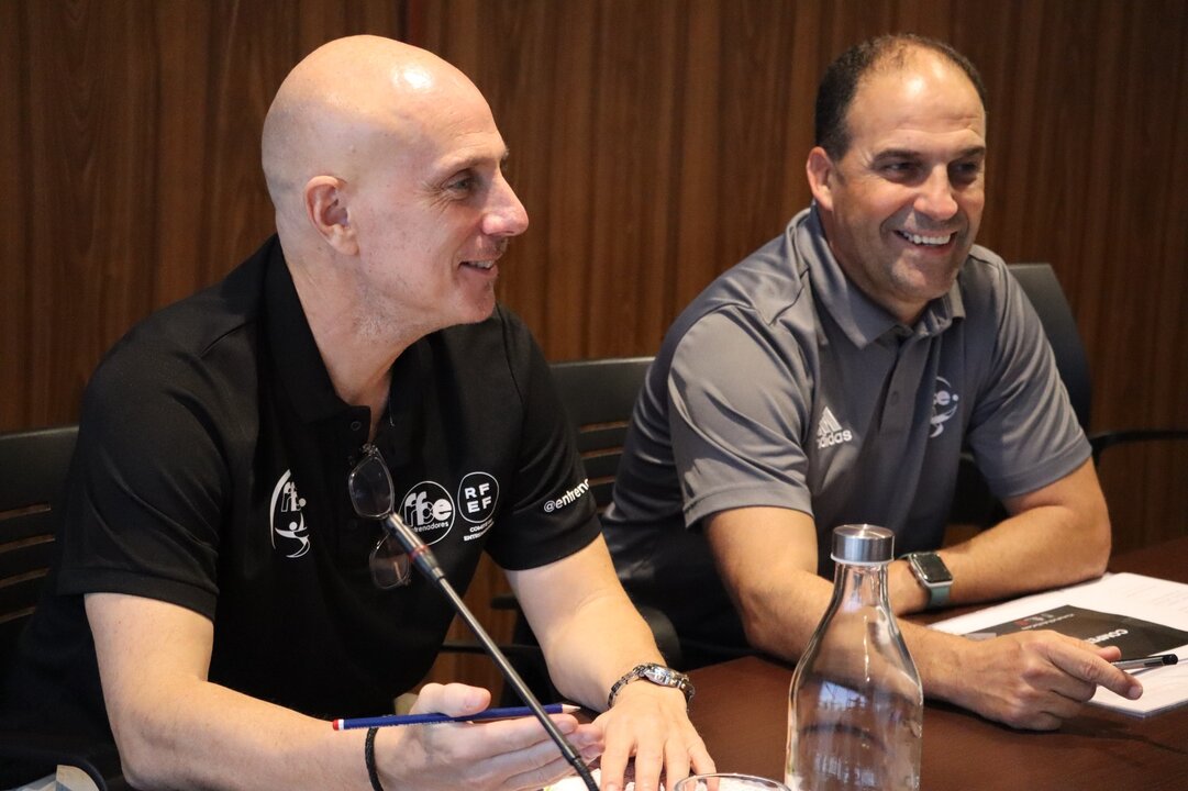 La Comisión de Fútbol Base de Ceuta perfila la nueva temporada con los coordinadores de clubes / Cedida