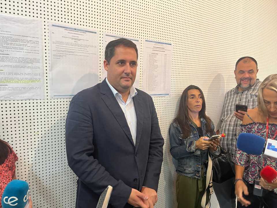 Alejandro Ramírez, minutos antes de ofrecer declaraciones a los medios
