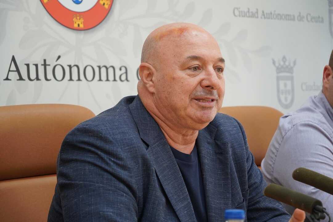 Nicola Cecchi, consejero de Turismo, Comercio, Empleo y Deporte presentación Triatlón Copa de Europa / Esther Zárate