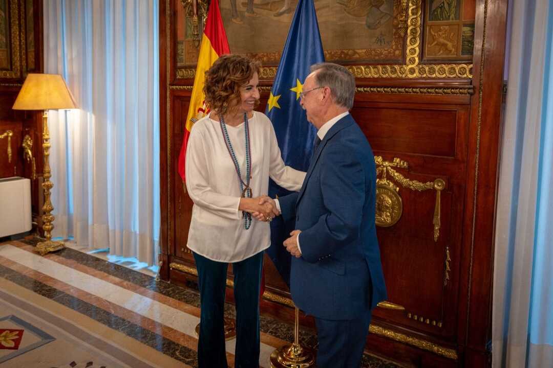 Juan Vivas y Maria Jesús Montero 3