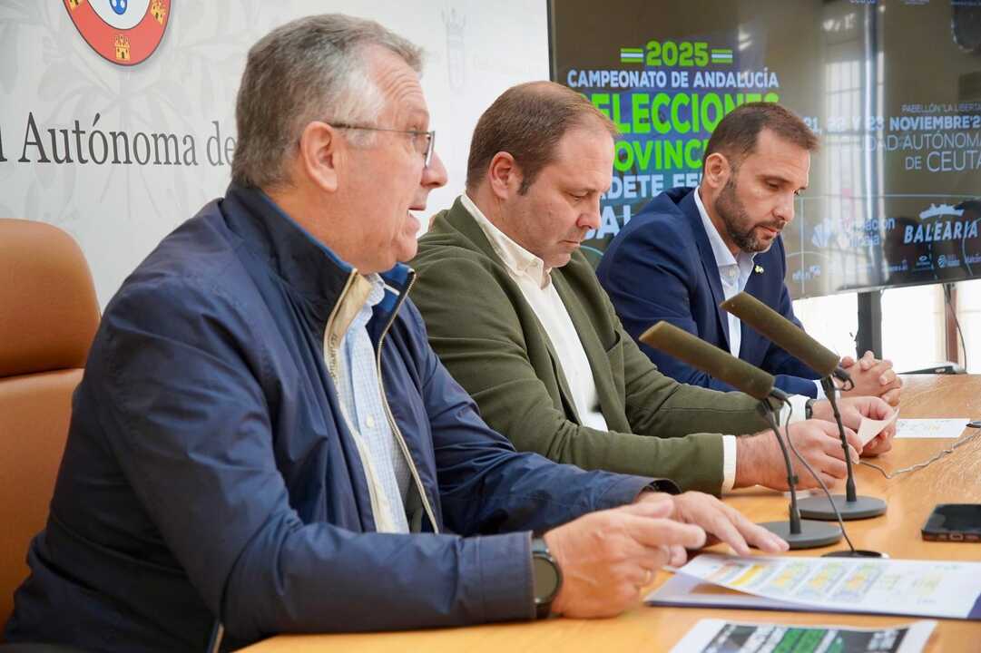 Juan José Vilches, Sergio Aguilera y Sebastián Martínez / Esther Zárate