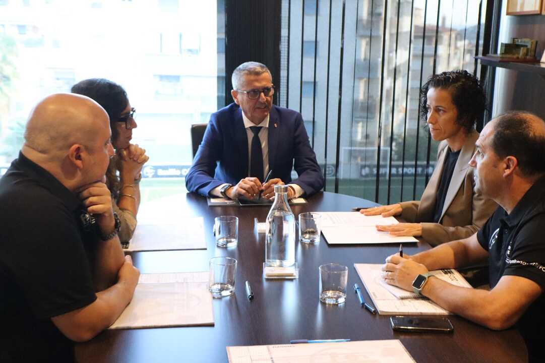 Convenio de colaboración entre la RFFCE y el centro penitenciario / Cedida