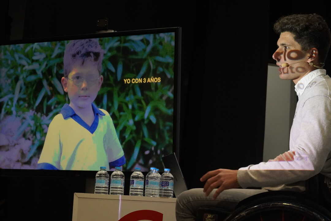 Carlos Tatay durante la ponencia / M.Zapico