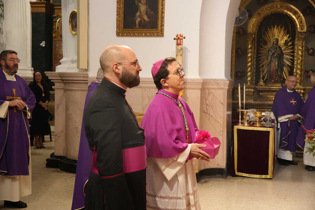Ramón Valdivia en su primera misa en la Iglesia de África (1)