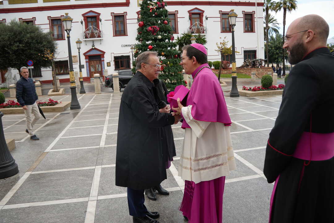 Ramón Valdivia en su primera misa en la Iglesia de África (19)