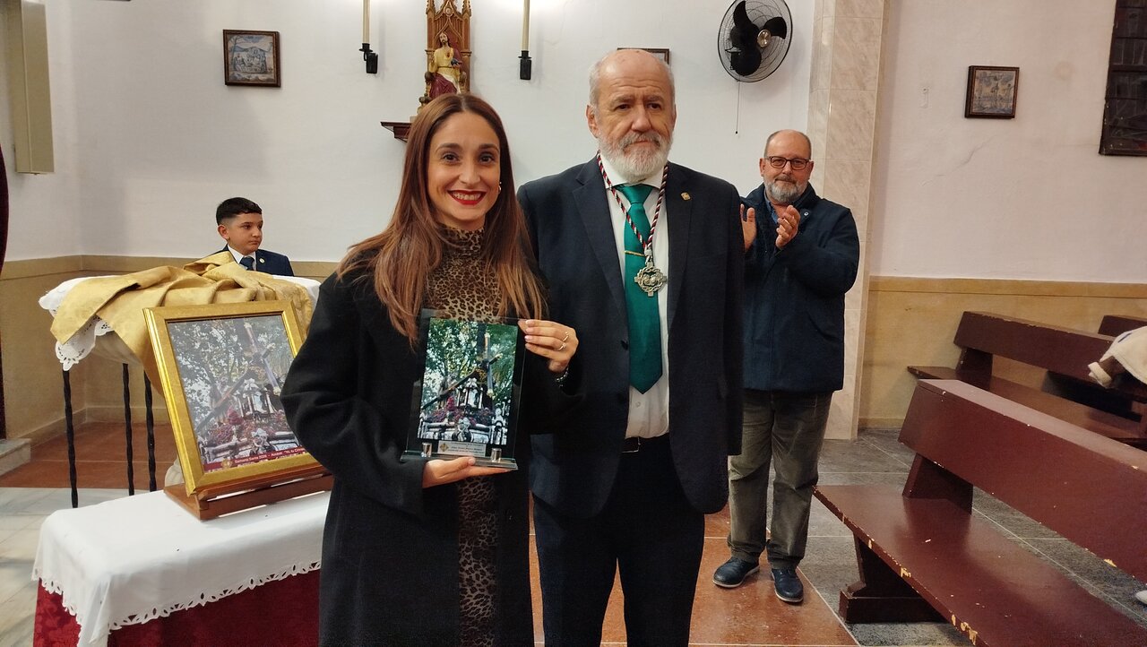 la Amargura presentó en la iglesia de San Juan de Dios el cartel que anunciará su salida procesional del Miércoles Santo 2026