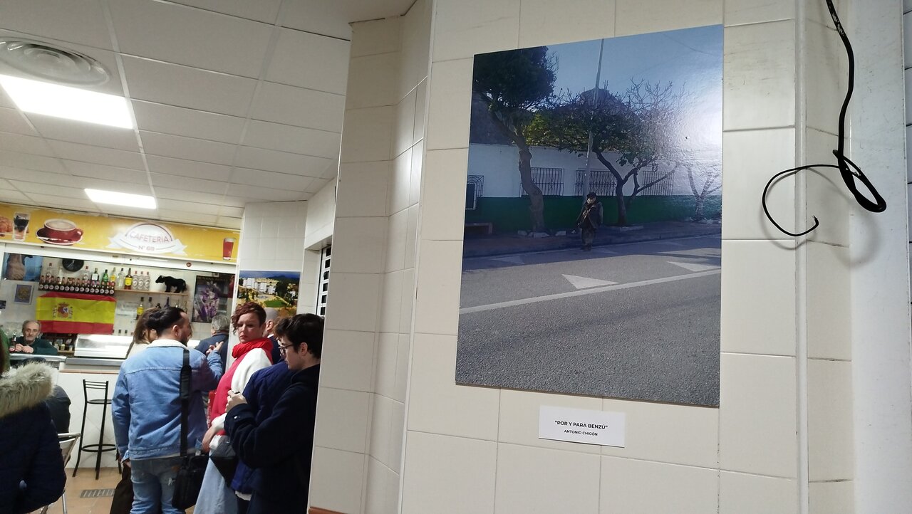 Exposición Miradas que iluminan en barrio (8)